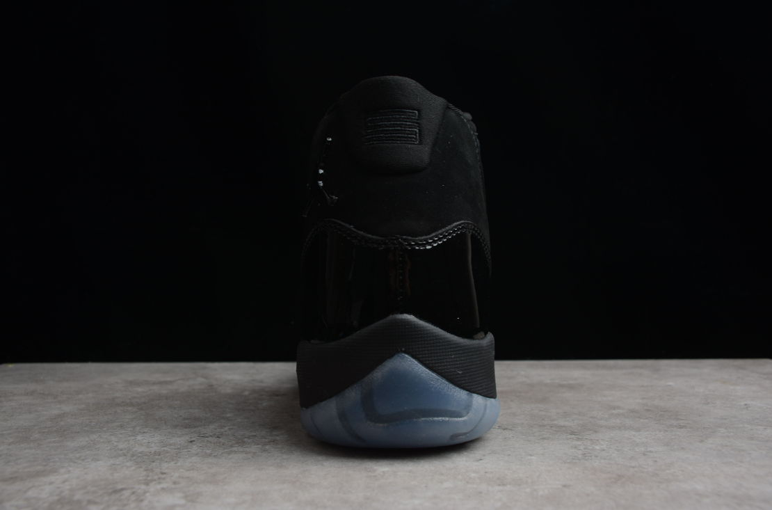 Air Jordan 11 Cap and Gown