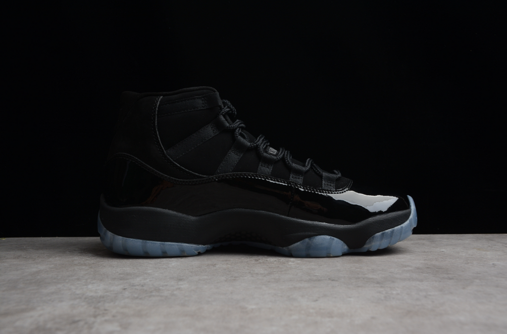 Air Jordan 11 Cap and Gown