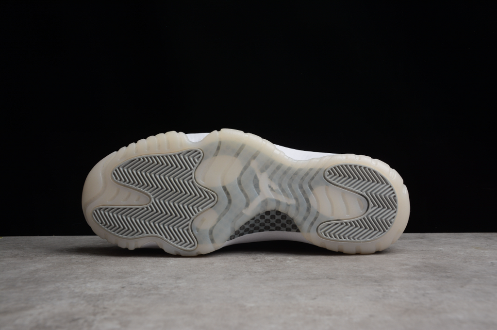 Air Jordan 11 Silver Eyelets