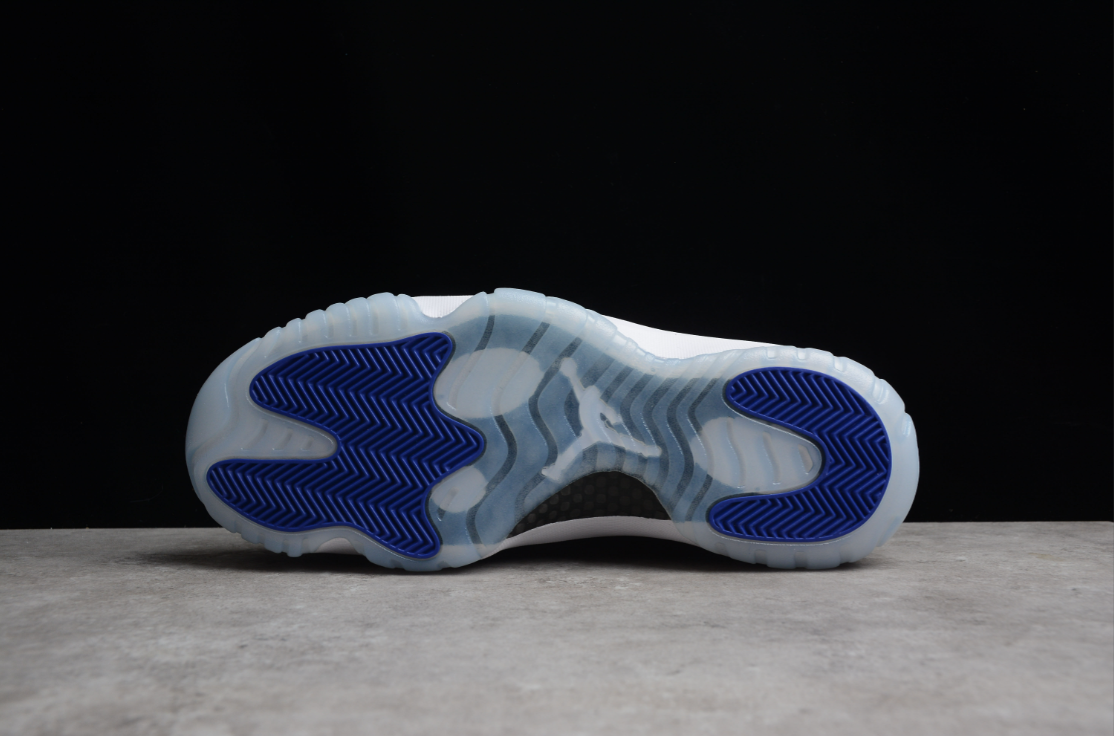 Air Jordan 11 Retro 'Space Jam' 2016