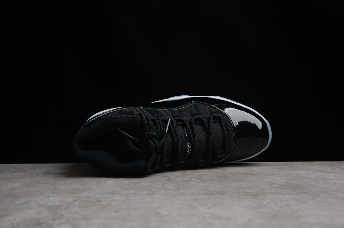 Air Jordan 11 Retro 'Space Jam' 2016