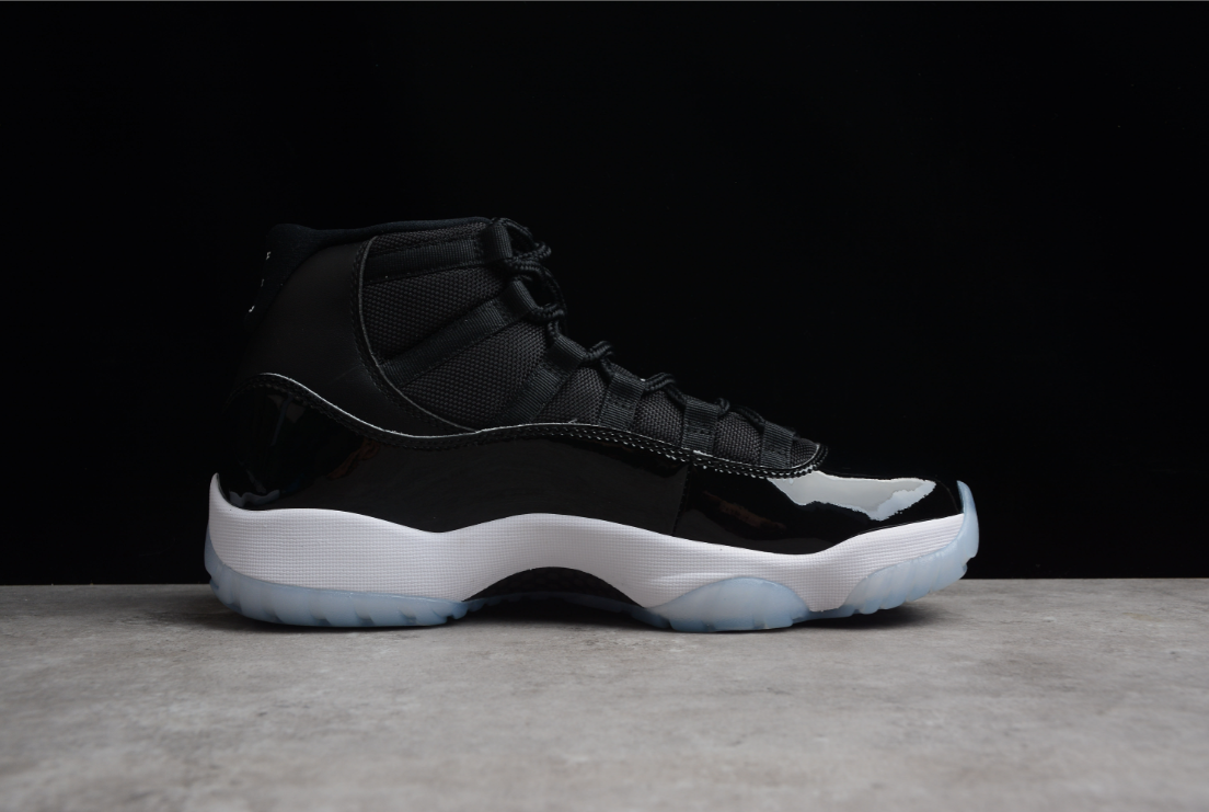 Air Jordan 11 Retro 'Space Jam' 2016