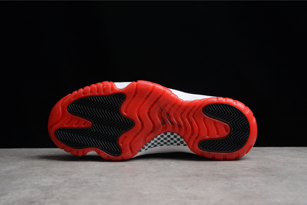 Air Jordan 11 “Bred”