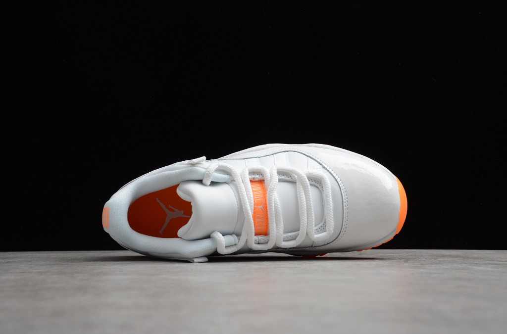 Air Jordan 11 Low WMNS Bright Citrus