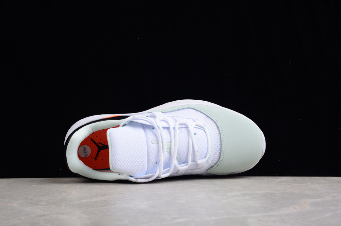 Air Jordan 11 CMFT Low Barely Green