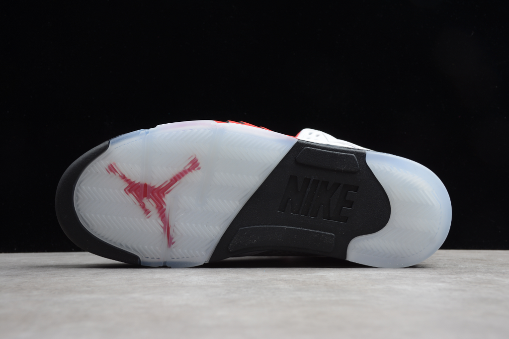 Air Jordan 5 Retro Fire Red Silver Tongue (2020)