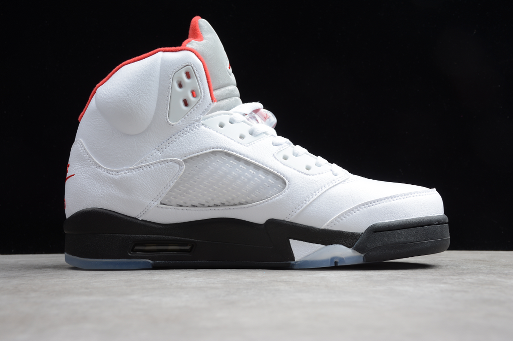 Air Jordan 5 Retro Fire Red Silver Tongue (2020)