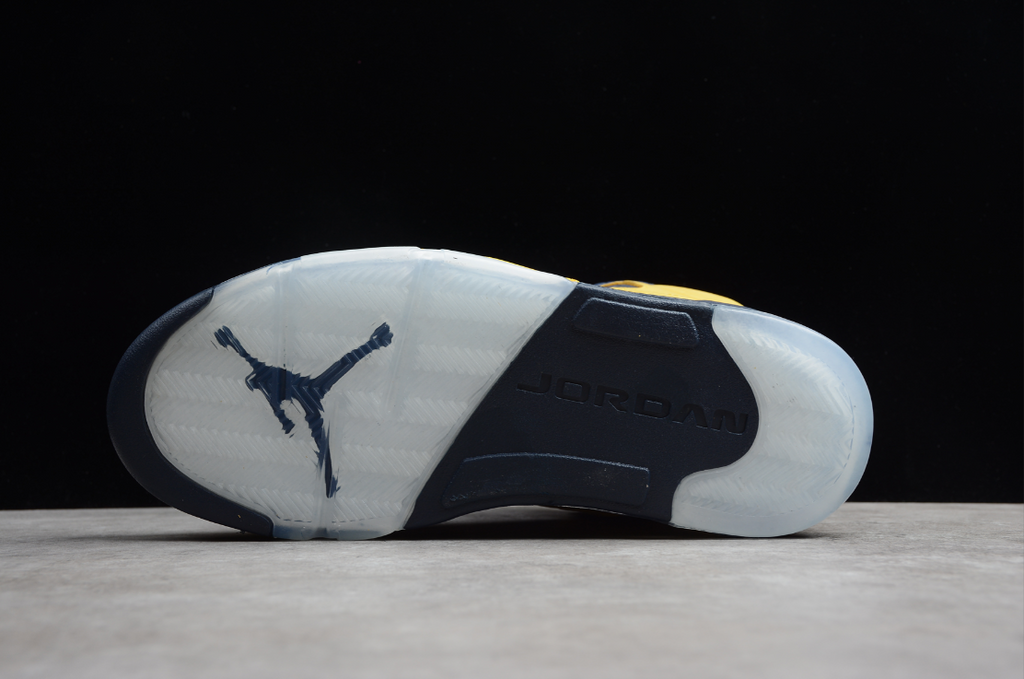 Air Jordan 5 Retro Michigan (2019)