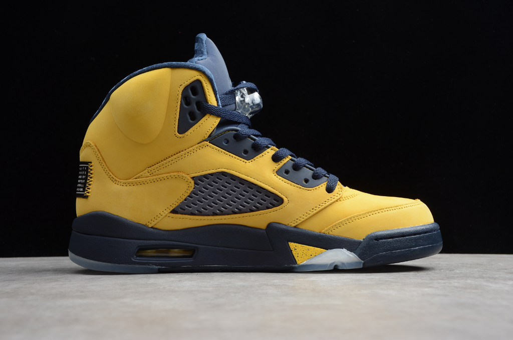 Air Jordan 5 Retro Michigan (2019)