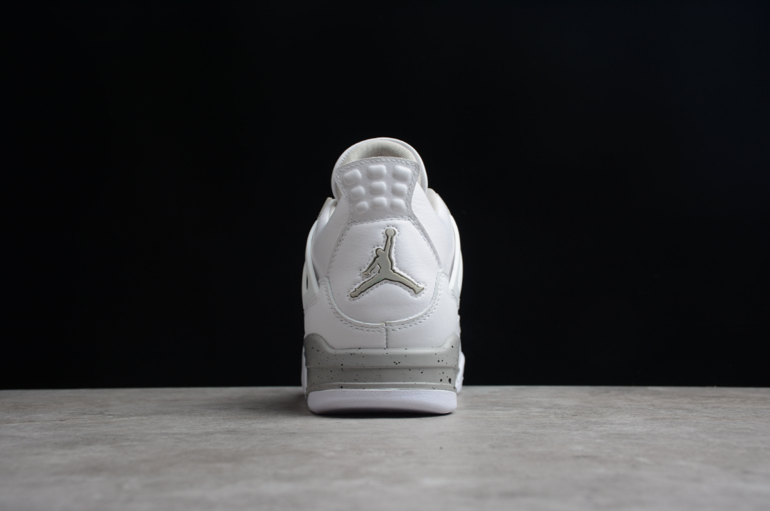 Air Jordan 4 Retro “White Cat”