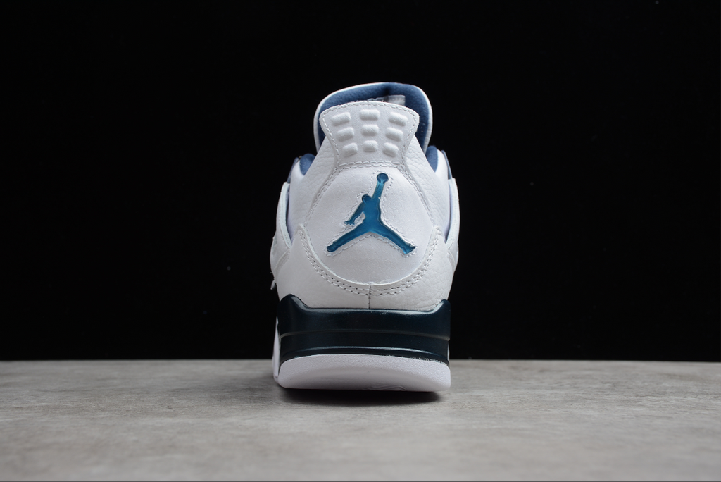 Air Jordan 4 Columbia