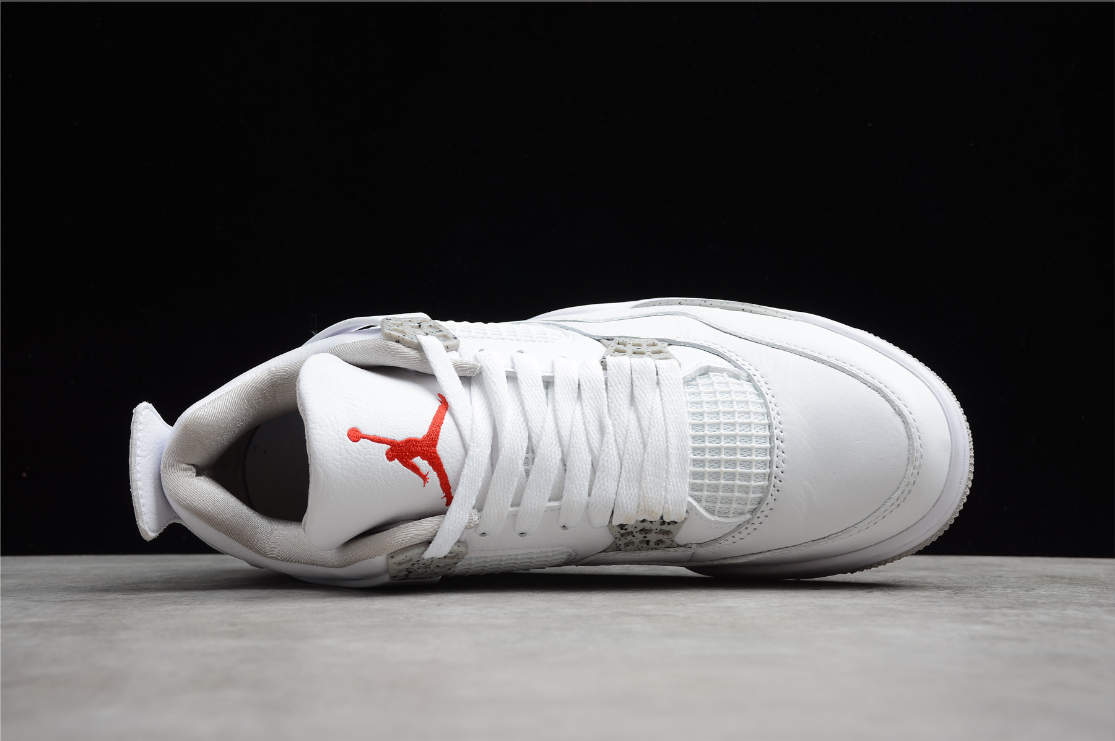 Air Jordan 4 “White Oreo”