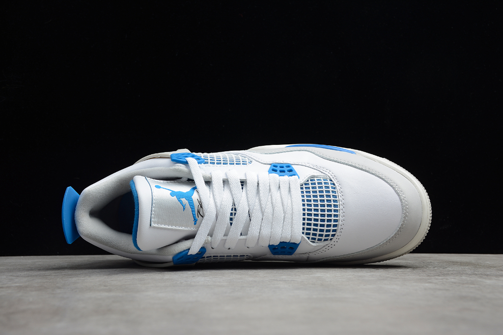 Air Jordan 4 Military Blue