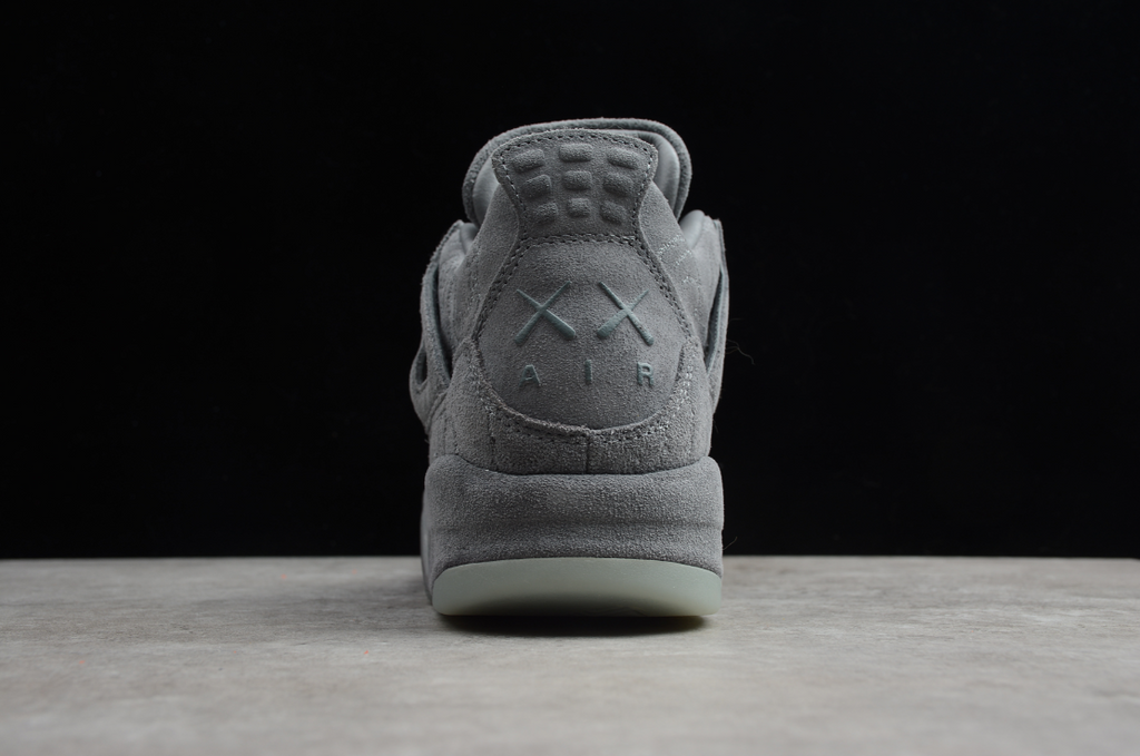 Air Jordan 4 Retro Kaws