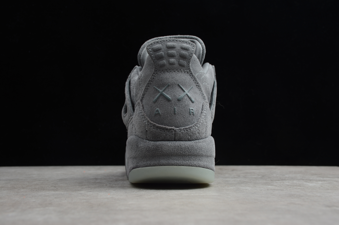 Air Jordan 4 Retro Kaws