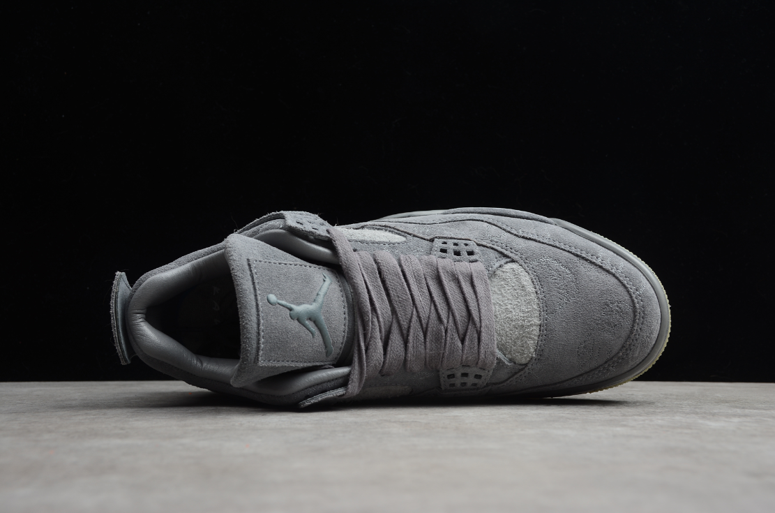 Air Jordan 4 Retro Kaws
