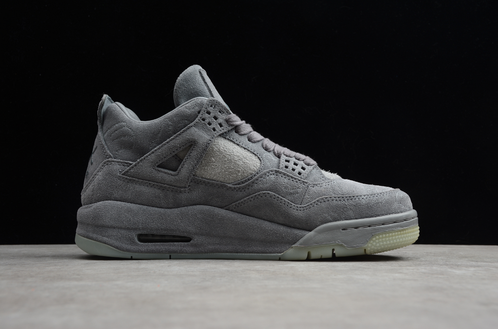 Air Jordan 4 Retro Kaws