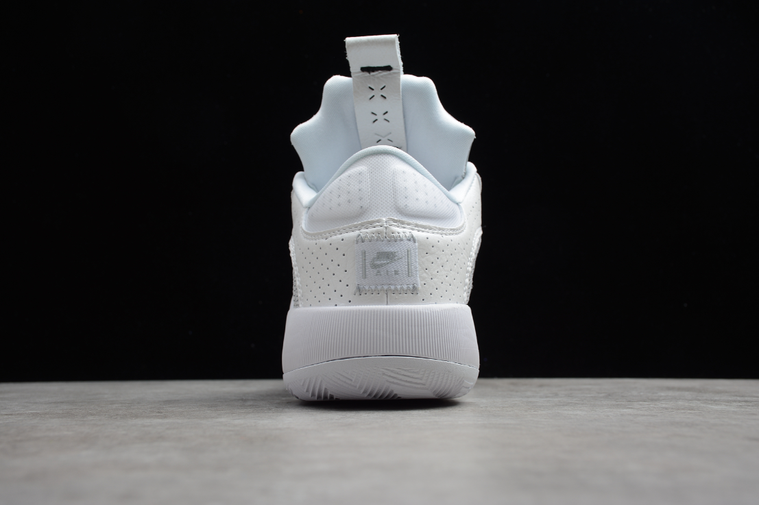 Air Jordan 35 Low “White Metallic”