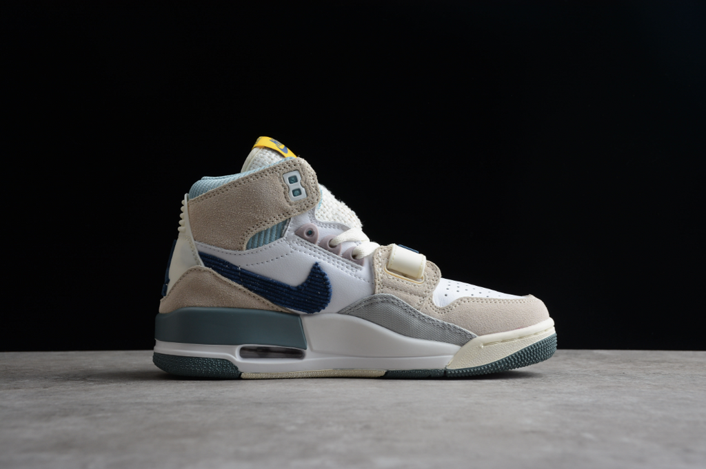 Air Jordan Legacy 312 'White Mystic Navy'