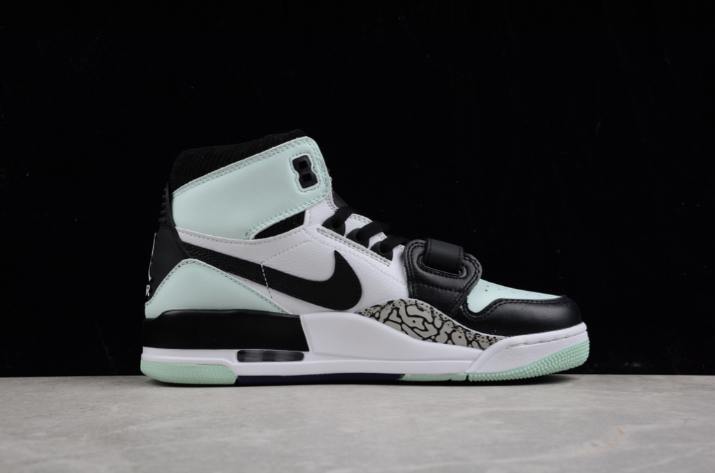 Air Jordan Legacy 312 'Igloo'