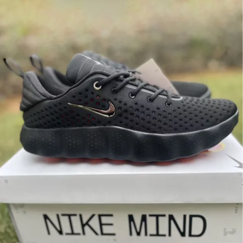 NK Mind 002 Black Hyper Crimson Shoes Sneakers
