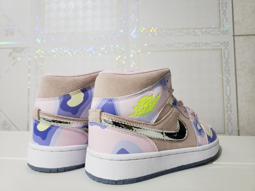 Air Jordan 1 Mid SE P(her)spective