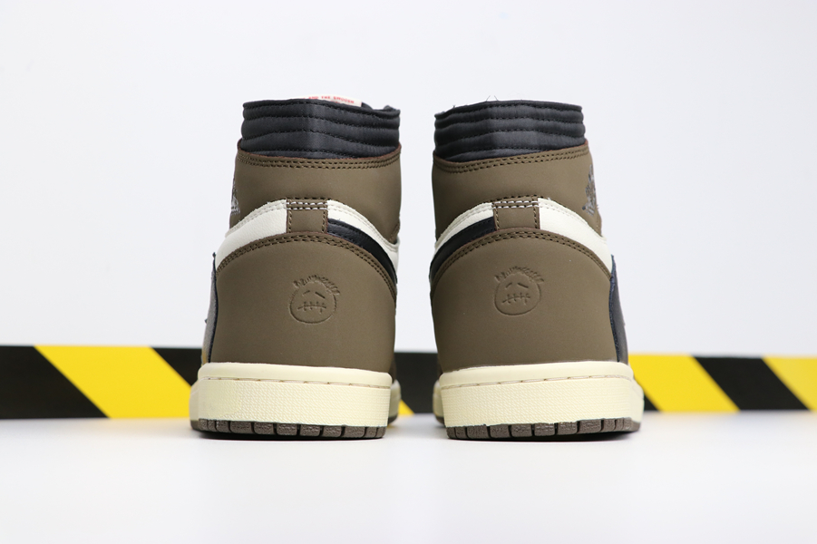Air Jordan 1 Retro High Mocha