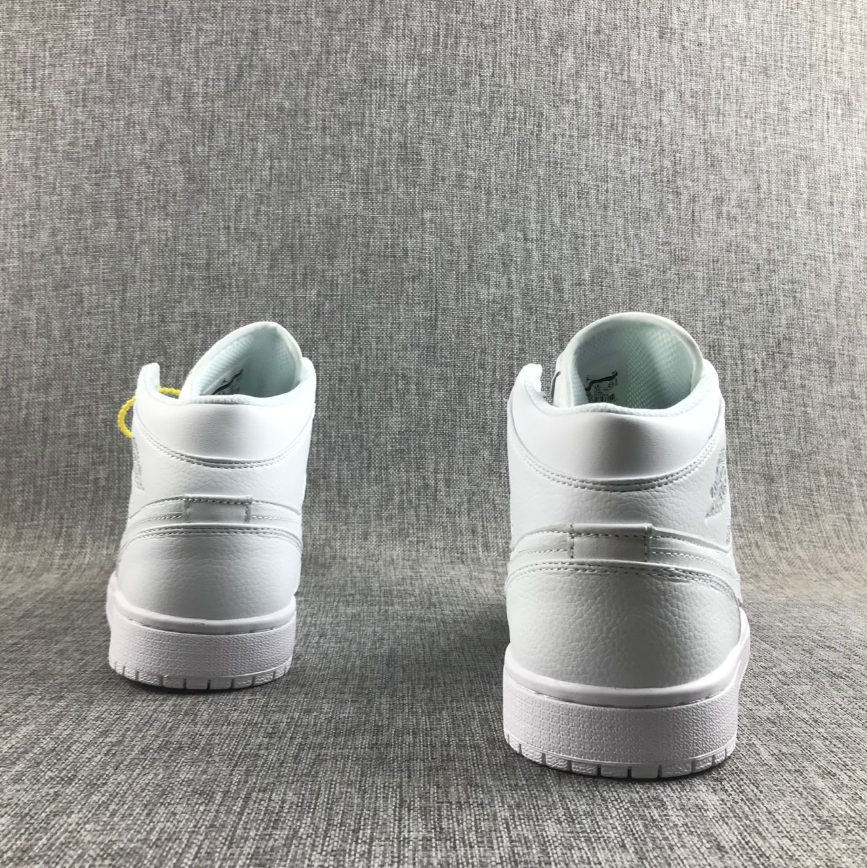 Air Jordan 1 Mid Triple White
