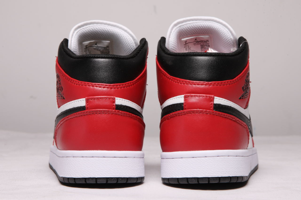 Air Jordan 1 Mid Chicago Black Toe