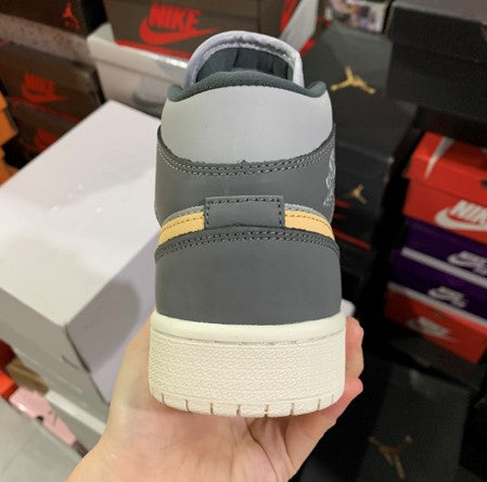 Air Jordan 1 Mid White Grey Powder