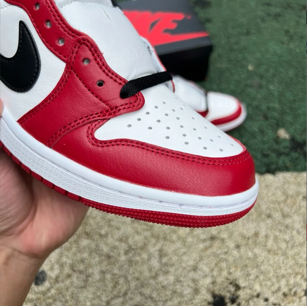 Air Jordan 1 Low OG Chicago 2025 Shoes Sneakers