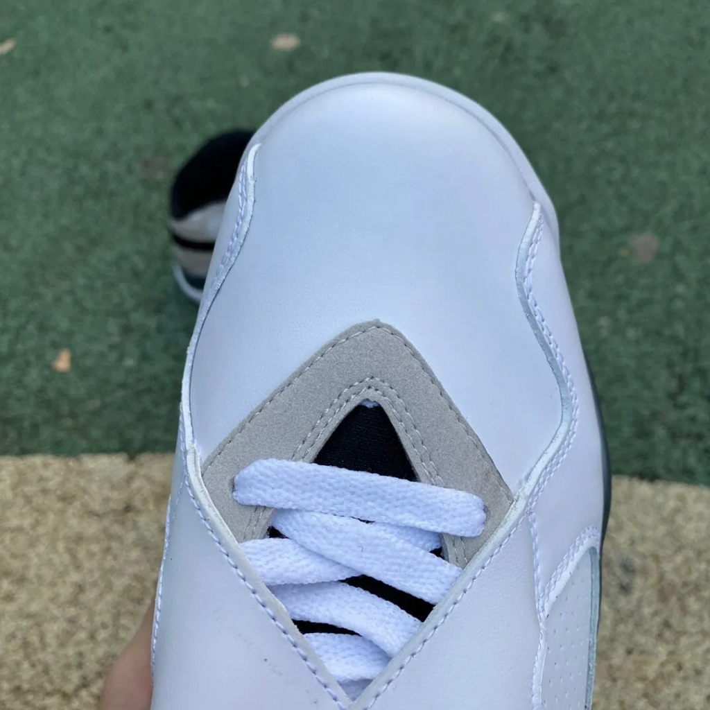 Air Jordan 8 Bugs Bunny (2025) Shoes Sneakers