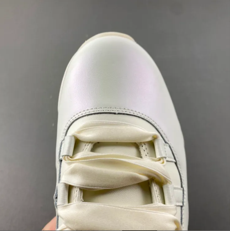 Air Jordan 11 Pearl Shoes Sneaker
