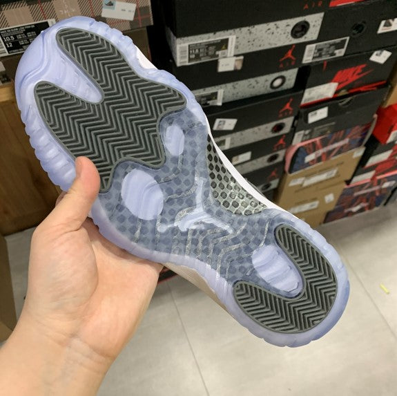 Air Jordan 11 Cool Grey