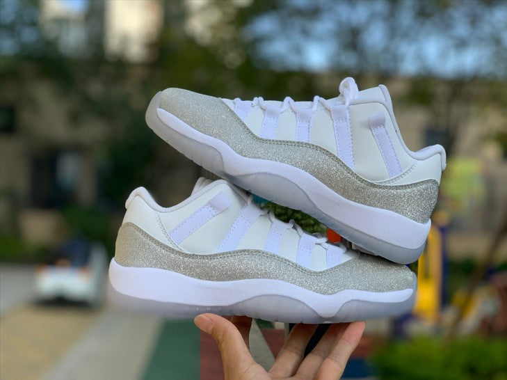 Air Jordan 11 Low Metallic Siliver
