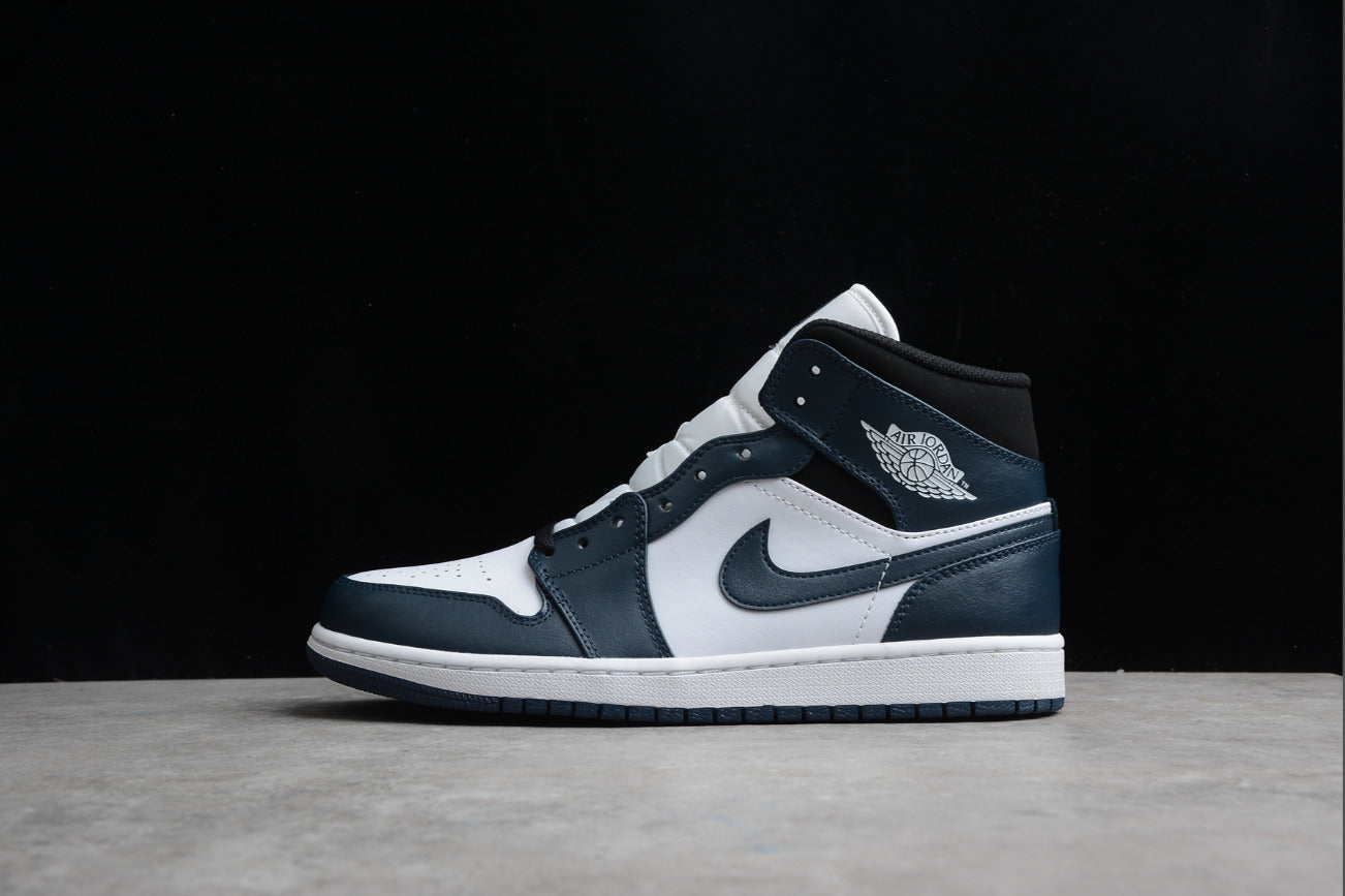 Air Jordan 1 Mid Dark Team