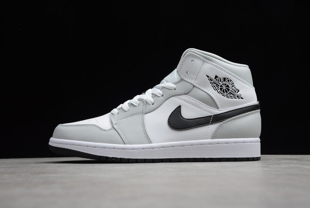 Air Jordan 1 Mid 'Light Smoke Grey'