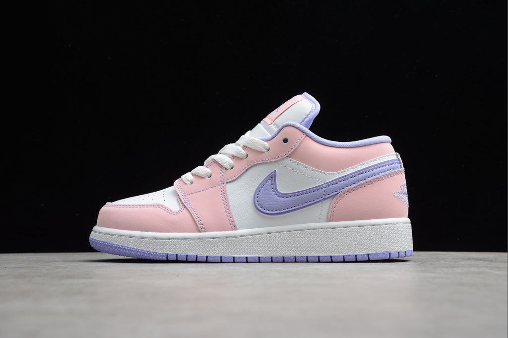 Air Jordan 1 Low SE Arctic Punch