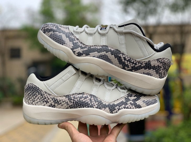 Air Jordan 11 Low SE Bone Snakeskin