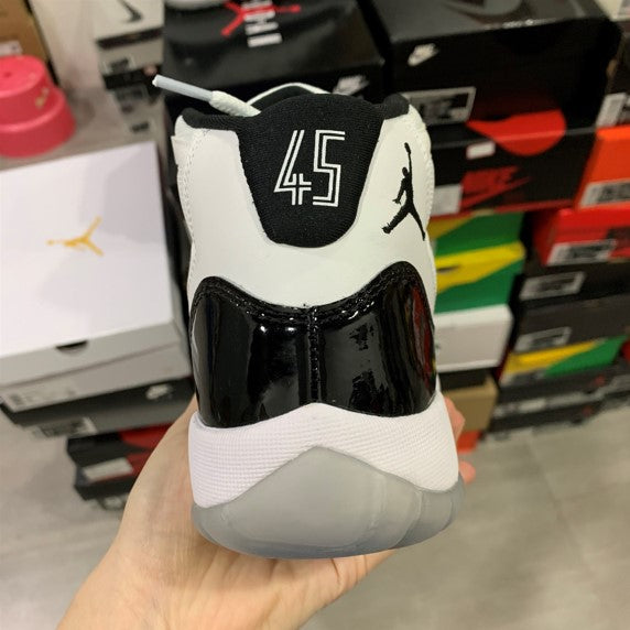 Air Jordan 11 “Concord”