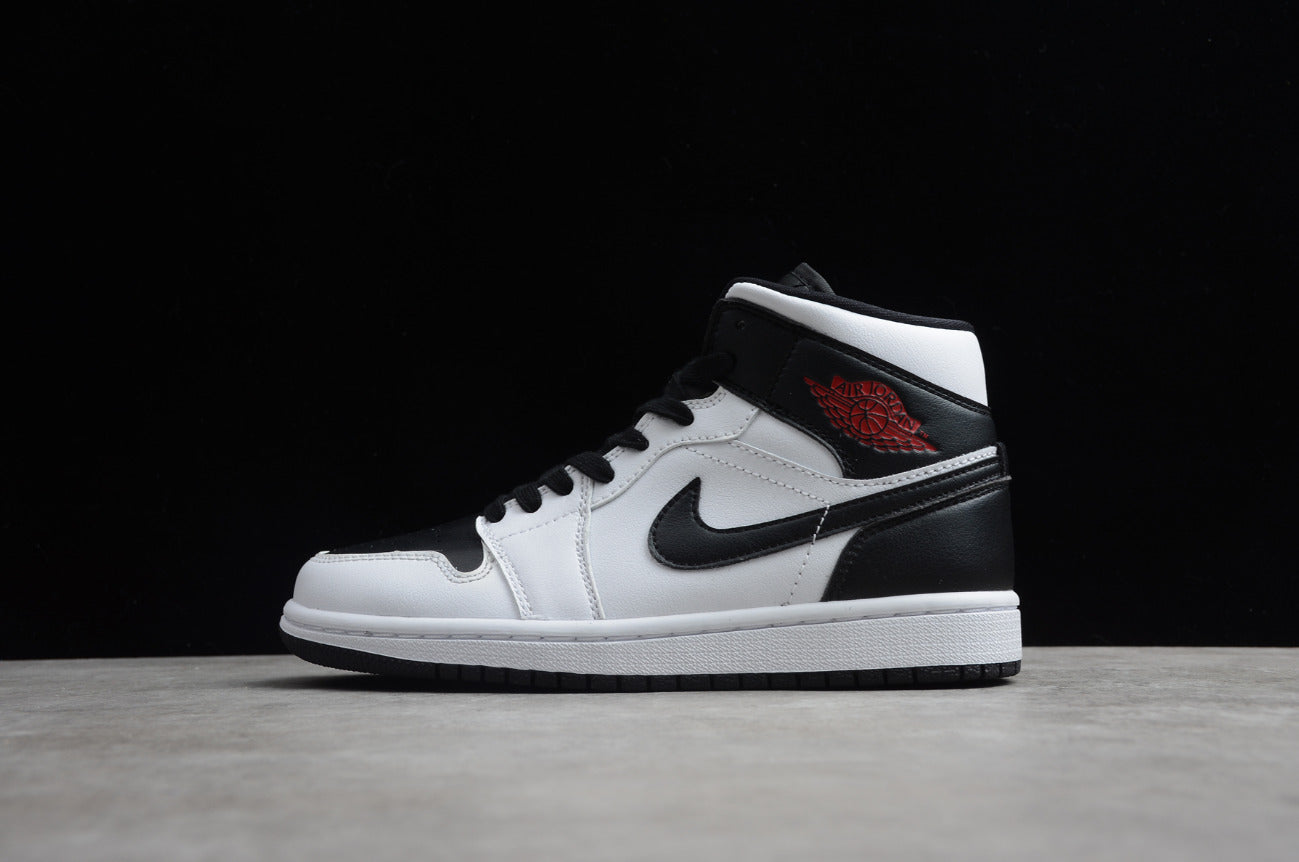 Air Jordan 1 Mid Reverse Black Toe