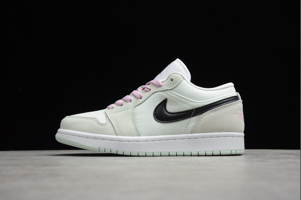 Air Jordan 1 Low SE “Barely Green”
