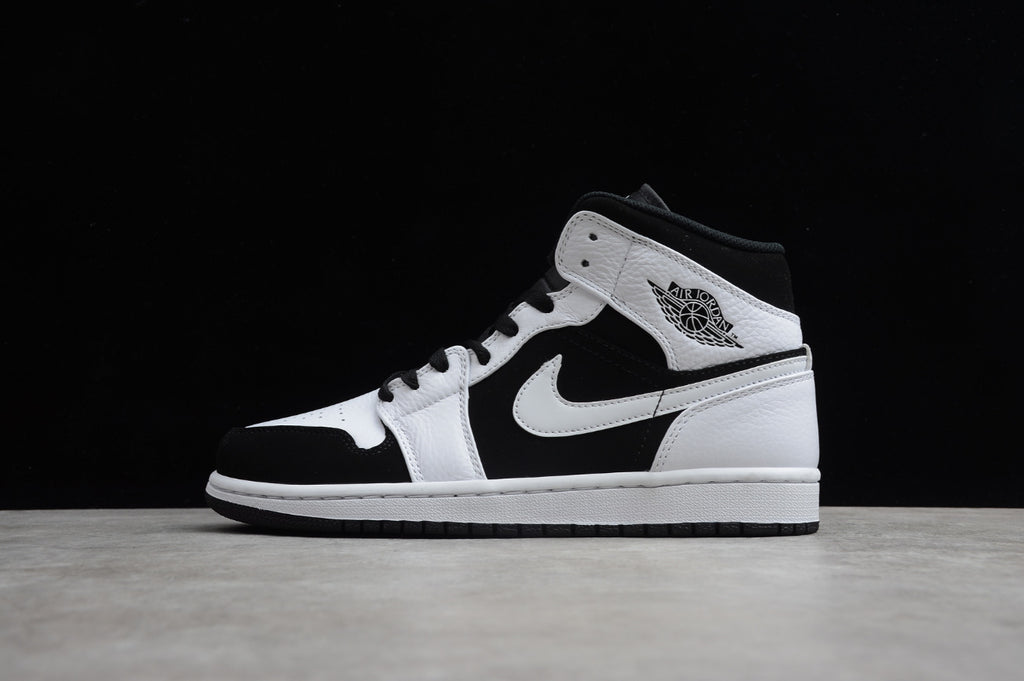 Air Jordan 1 Mid White Black