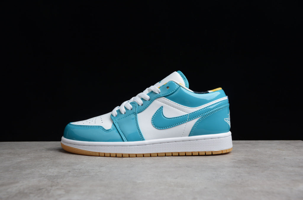 Air Jordan 1 Low Glossy Patent Leather