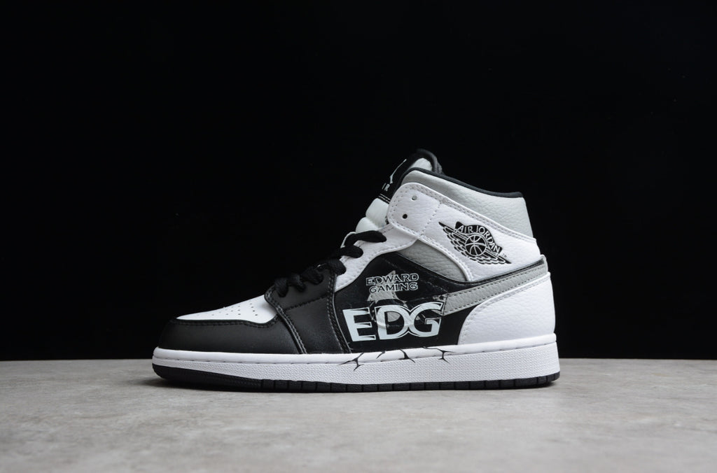 Air Jordan 1 Mid White Shadow