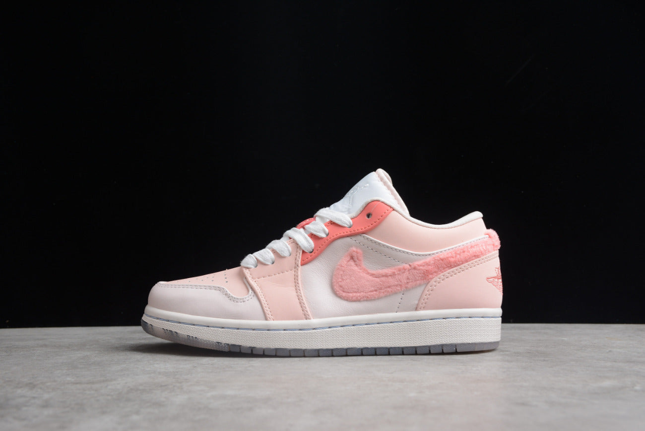 Air Jordan 1 Low Valentine's Day