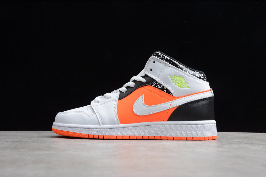 Air Jordan 1 Mid 'Hyper Crimson'
