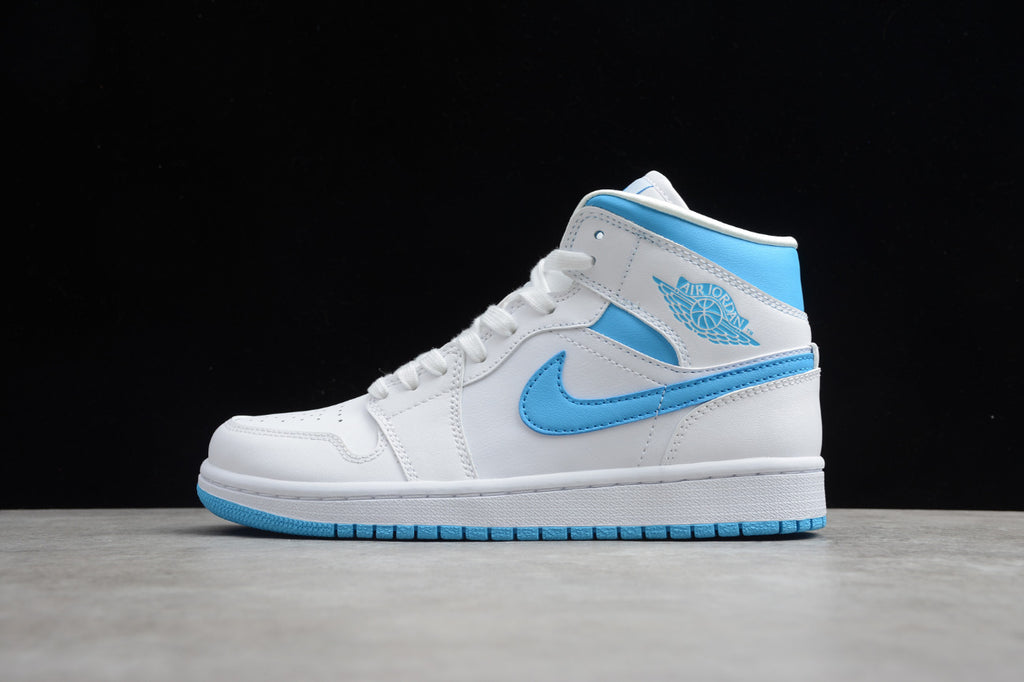 Air Jordan 1 Mid WMNS UNC
