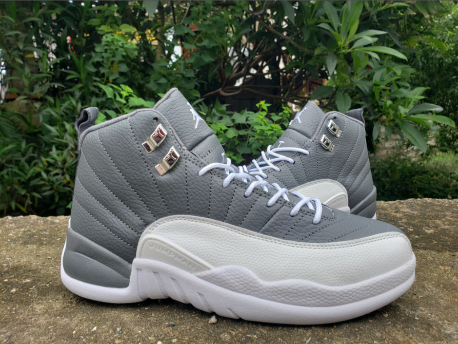 Air Jordan 12 Retro 'Stealth'
