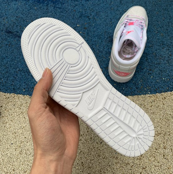 Air Jordan 1 Low GS “Pink”